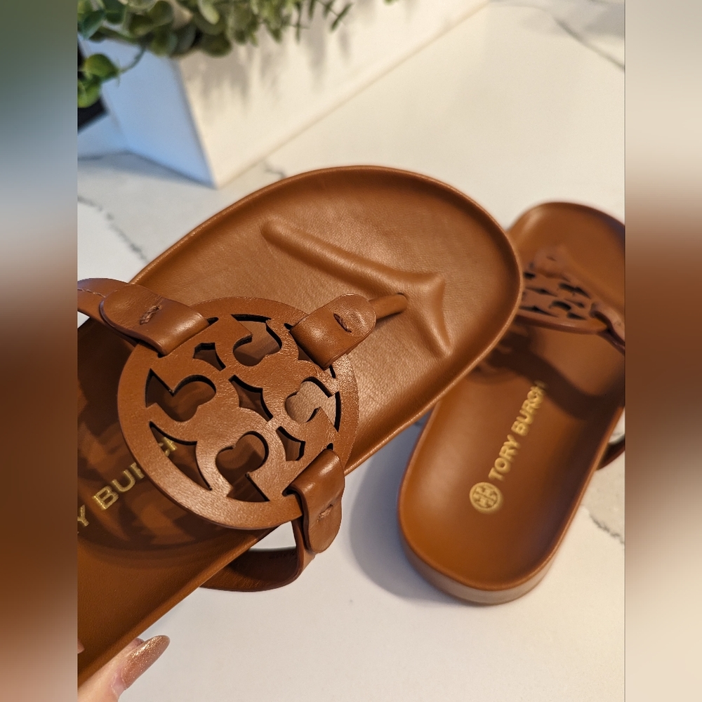Tory Burch Miller Cloud Sandals size 7.5 Excellent condition!